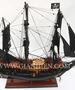 BLACK PEARL