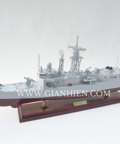 HMAS DARWIN FFG 04