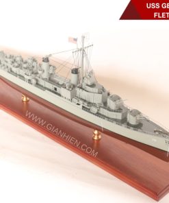 USS GEARING CLASS FLETCHER-18