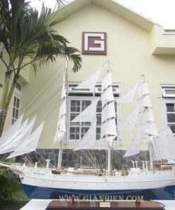 mo-hinh-thuyen-go-christian-radich-160cm-5