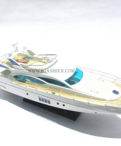 AZIMUT 64 BLACK HULL