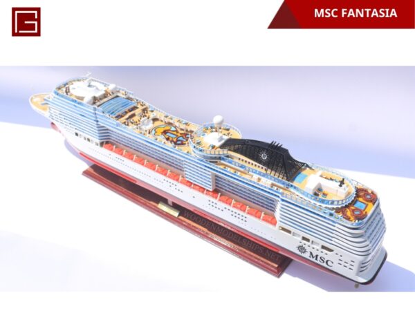 MSC FANTASIA-11