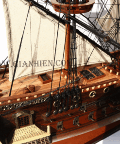 Mô Hình Thuyền Gỗ Lưu Niệm POLTAVA 1