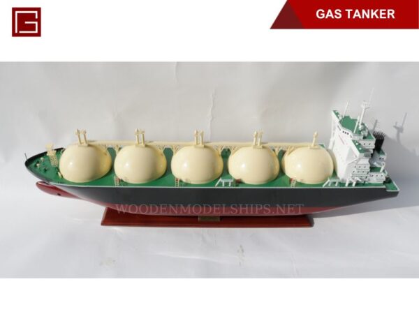 GAS TANKER-02