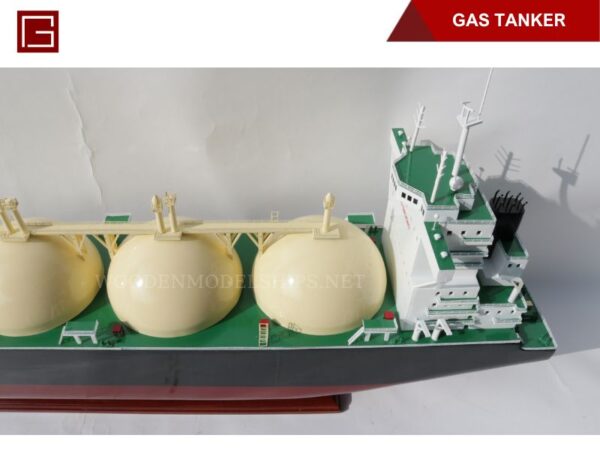 GAS TANKER-03