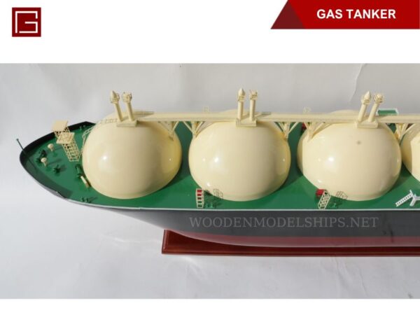 GAS TANKER-04