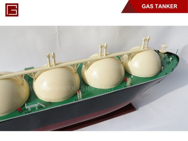 GAS TANKER-08