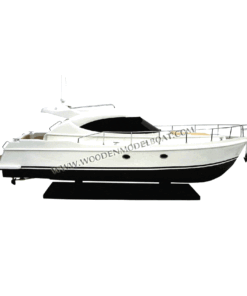 RIVIERA MODERN SPORT YATCH 4700