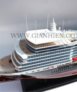 MS QUEEN ELIZABETH