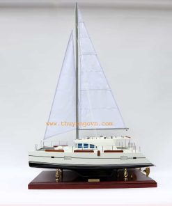 LAGOON 440 CATAMARAN