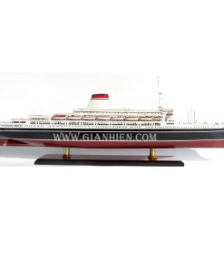 SS LEONARDO DA VINCI (BLACK & RED HULL)