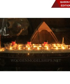 QUEEN MARY SPECIAL EDITION WITH LIGHTS-05