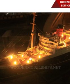 QUEEN MARY SPECIAL EDITION WITH LIGHTS-06
