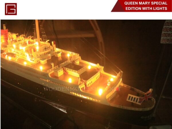 QUEEN MARY SPECIAL EDITION WITH LIGHTS-09