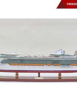 FREEDOM OF THE SEAS-01
