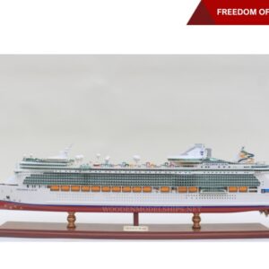 FREEDOM OF THE SEAS-01