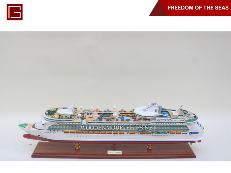 FREEDOM OF THE SEAS-02