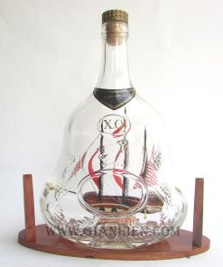 THUYỀN CHAI RƯỢU XO ĐỨNG