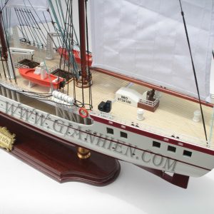 mô hình thuyền gỗ Lê Qúy Đôn 6