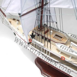 mô hình thuyền gỗ Lê Qúy Đôn 7