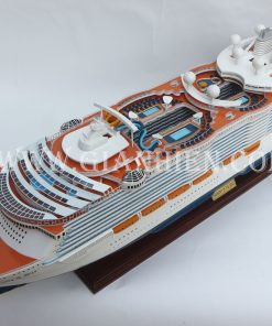 tau-thuyen-mo-hinh-bang-go-harmony-of-the-seas-10