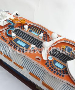 tau-thuyen-mo-hinh-bang-go-harmony-of-the-seas-6