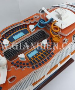 tau-thuyen-mo-hinh-bang-go-harmony-of-the-seas-4