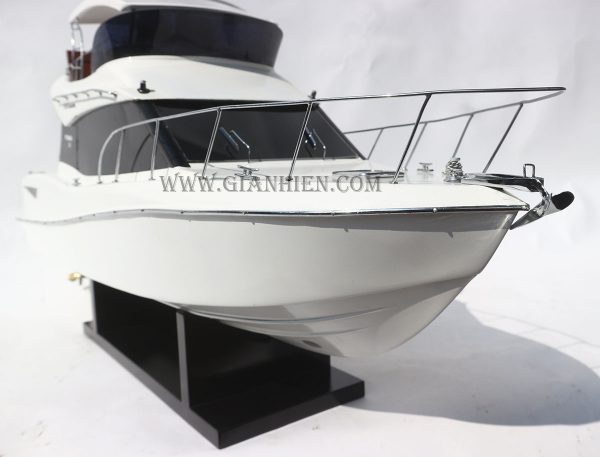 Mô hình Du thuyền hiện đại TOYOTA PONAM 31 11
