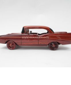 OLD CHEVROLET CAR - 2