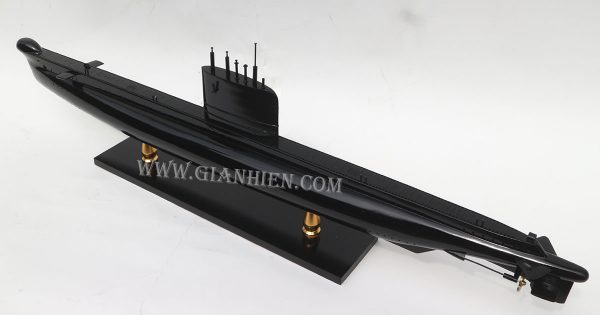 mo-hinh-tau-thuyen-cao-cap-oberon-class-submarines-7