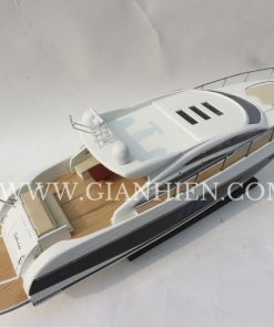 Sunseeker Predator 72