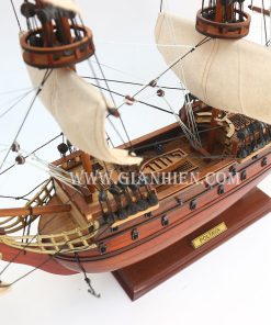 mo-hinh-tau-thuyen-cao-cap-poltava-40cm-9