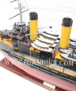 tau-thuyen-mo-hinh-bang-go-borodino-6