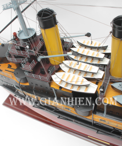 tau-thuyen-mo-hinh-bang-go-borodino-9