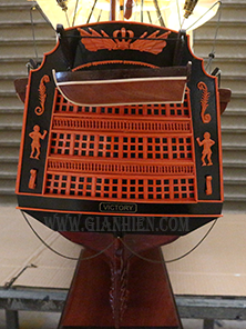 tau-thuyen-mo-hinh-bang-go-victory-co-gan-den-6