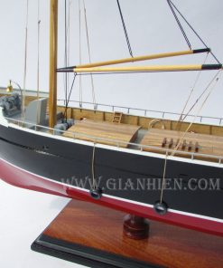 mo-hinh-thuyen-go-trung-bay-la-toison-dor-4