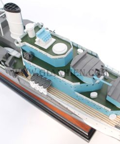 mo-hinh-thuyen-go-trang-tri-hms-belfast-4