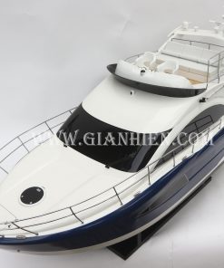mo-hinh-thuyen-go-luu-niem-yamaha-exult36-ss-x-8