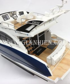 mo-hinh-thuyen-go-luu-niem-yamaha-exult36-ss-x-5