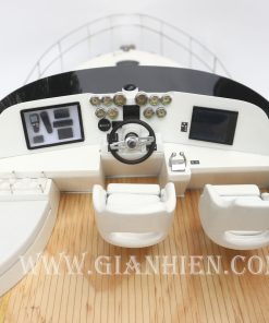 mo-hinh-thuyen-go-luu-niem-yamaha-exult36-ss-x-4