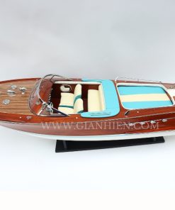 SUPER RIVA LAMBORGHINI