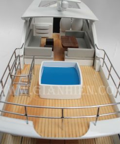mo-hinh-thuyen-buom-bang-go-princess-superyachts-3