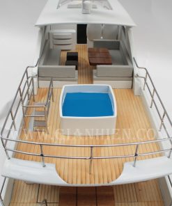 mo-hinh-thuyen-buom-bang-go-princess-superyachts-3