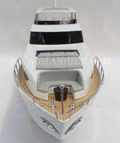 mo-hinh-thuyen-buom-bang-go-princess-superyachts-2