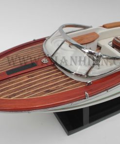 mo-hinh-thuyen-go-trang-tri-riva-aquariva-gucci-white-6