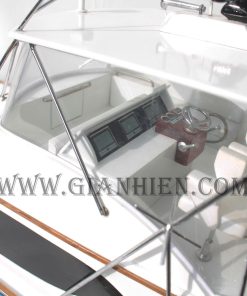 mo-hinh-thuyen-buom-bang-go-hatteras-gt-60-9