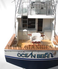mo-hinh-thuyen-go-luu-niem-bertram-570-8