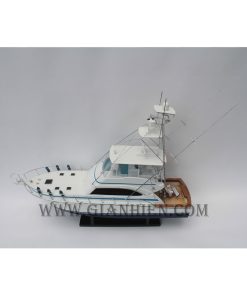 mo-hinh-thuyen-go-luu-niem-bertram-570-12