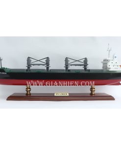 mo-hinh-thuyen-go-luy-niem-sth-london-1