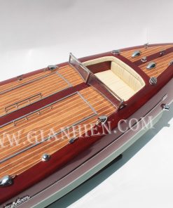 Mô Hình Thuyền Buồm Phong Thủy TYPHOON 8